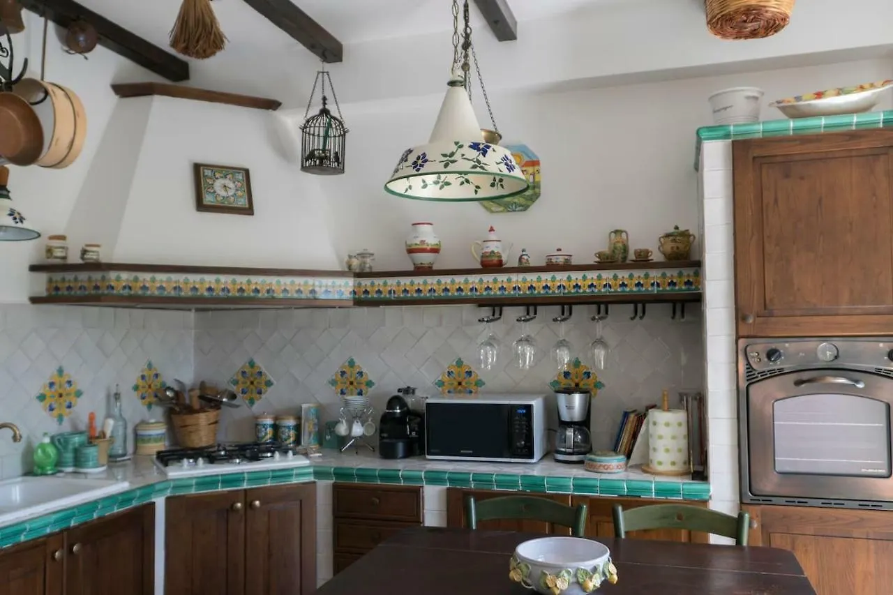 Casa Di Liliana - Elegant Villa In The Nature Palermo